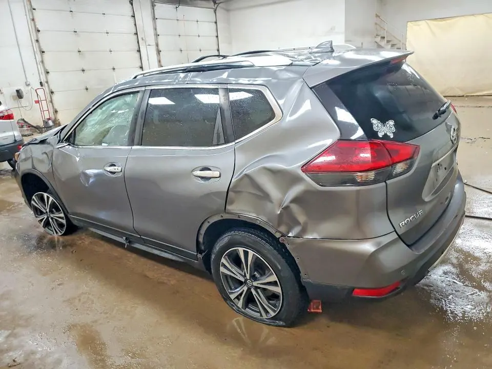 2019 NISSAN ROGUE SV  