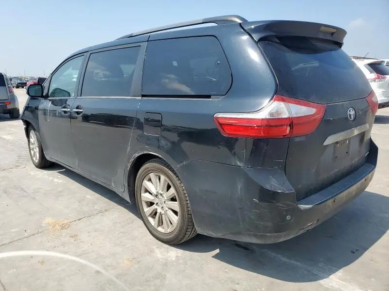 2015 TOYOTA SIENNA XLE  