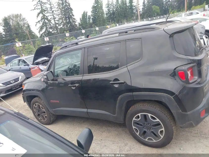 2017 JEEP RENEGADE TRAILHAWK 4X4