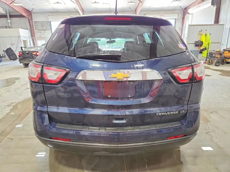 2016 CHEVROLET TRAVERSE LT  
