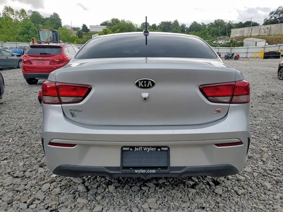 2021 KIA RIO S  