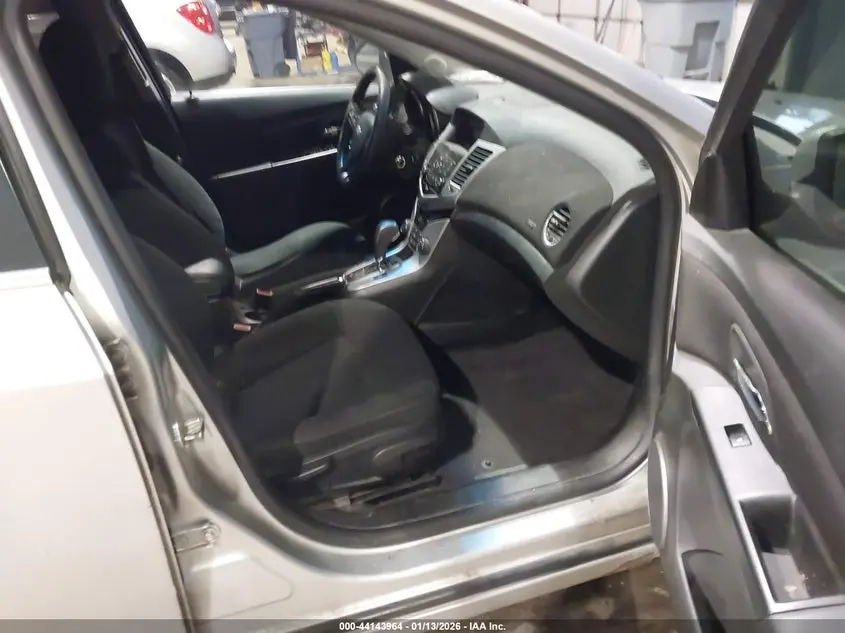 2011 CHEVROLET CRUZE 1LT