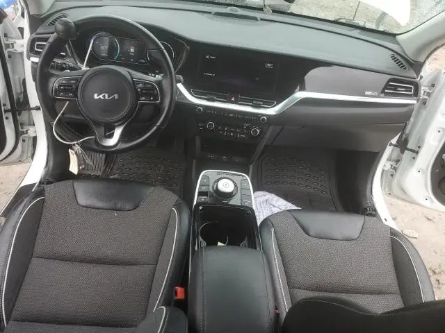 2022 KIA NIRO S  