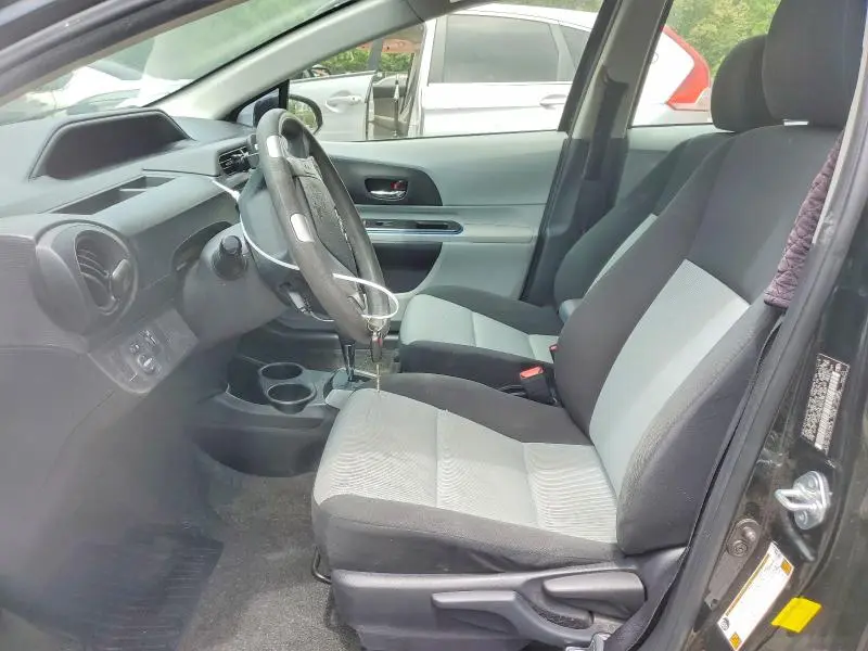 2013 TOYOTA PRIUS C TWO  