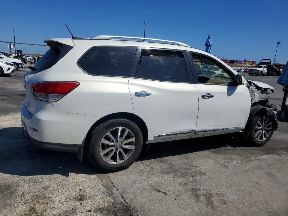 2014 NISSAN PATHFINDER SL  