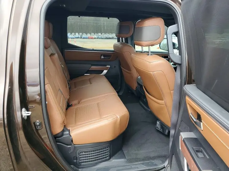 2023 TOYOTA TUNDRA CREWMAX PLATINUM  