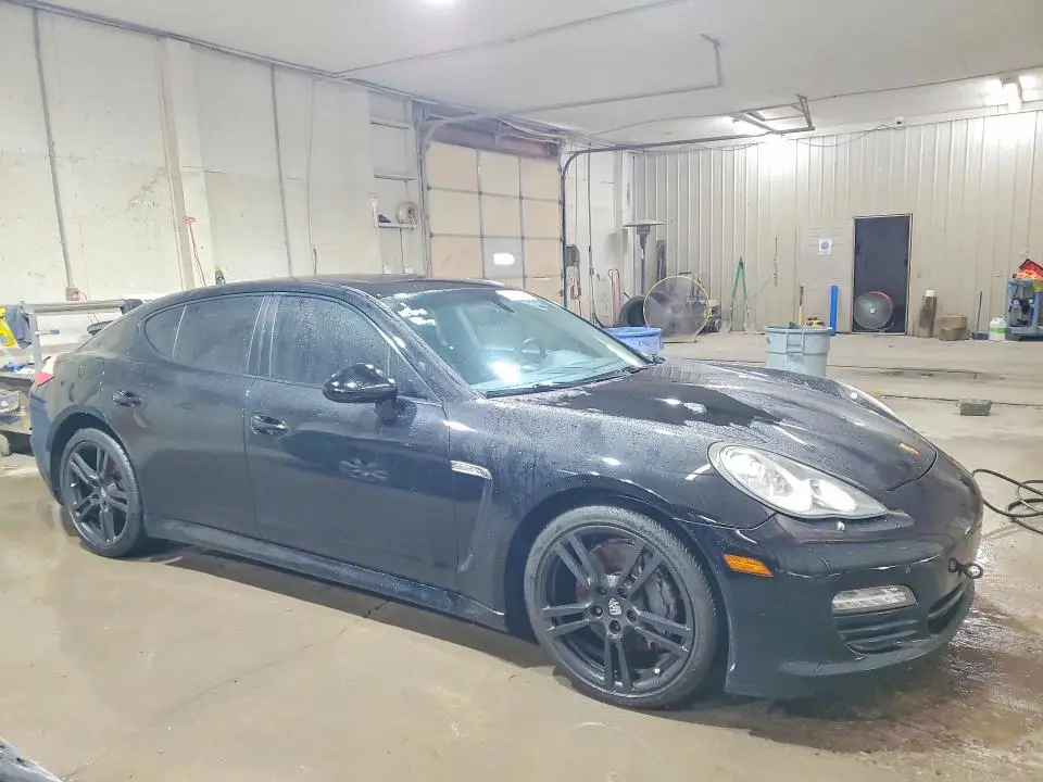 2012 PORSCHE PANAMERA 2  