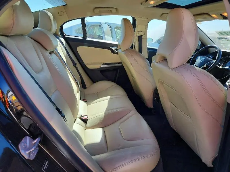 2017 VOLVO S60   