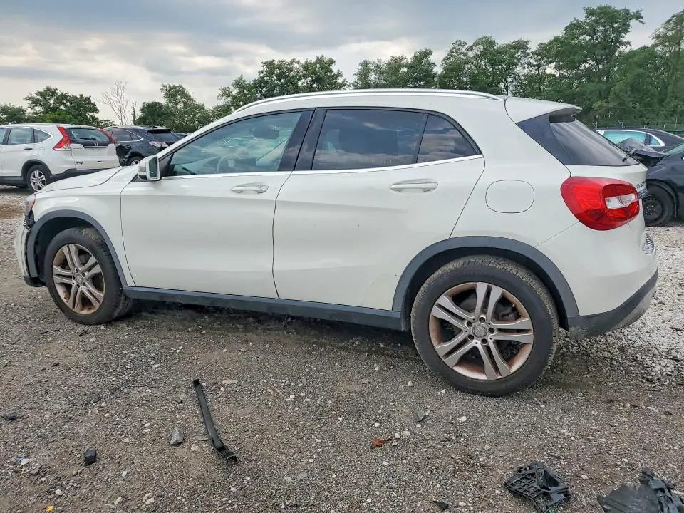 2015 MERCEDES-BENZ GLA 250  