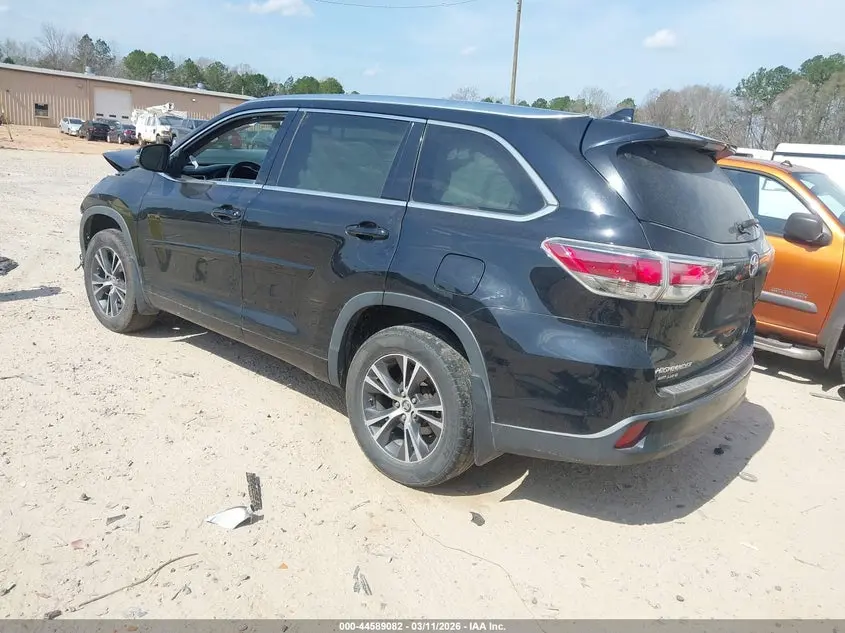 2016 TOYOTA HIGHLANDER XLE V6