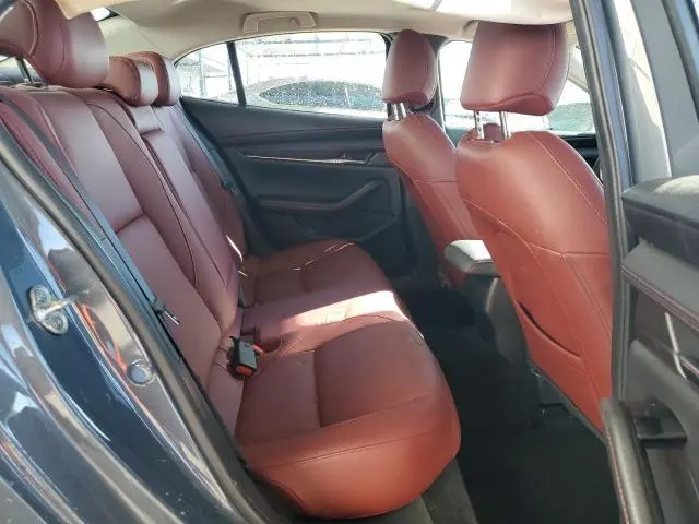 2025 MAZDA 3 PREFERRED  