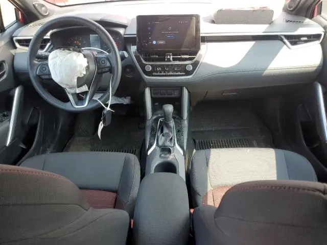 2024 TOYOTA COROLLA CROSS SE  