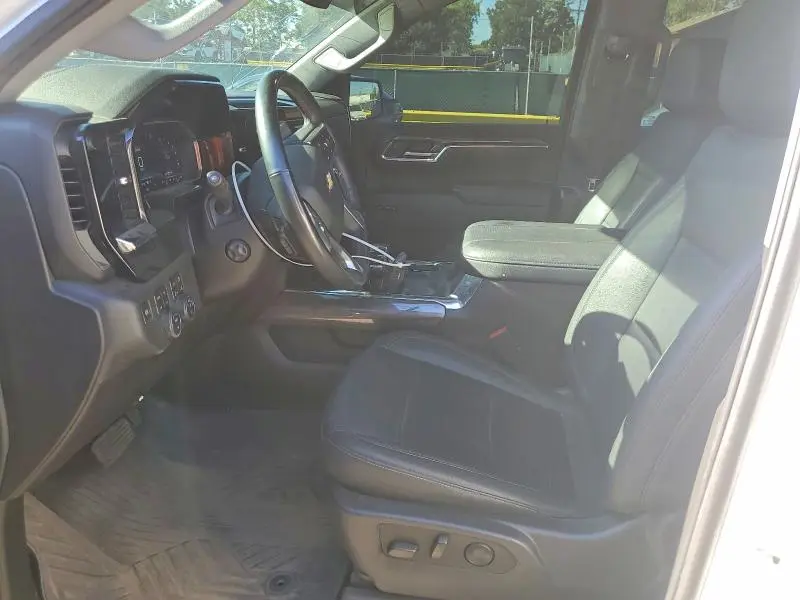2024 CHEVROLET SILVERADO K1500 LTZ  
