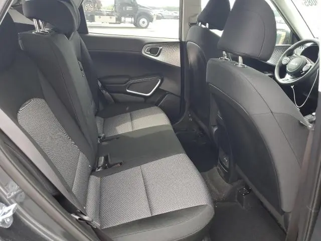 2023 KIA SOUL LX  