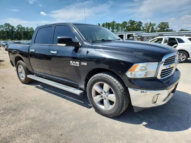 2016 RAM 1500 SLT