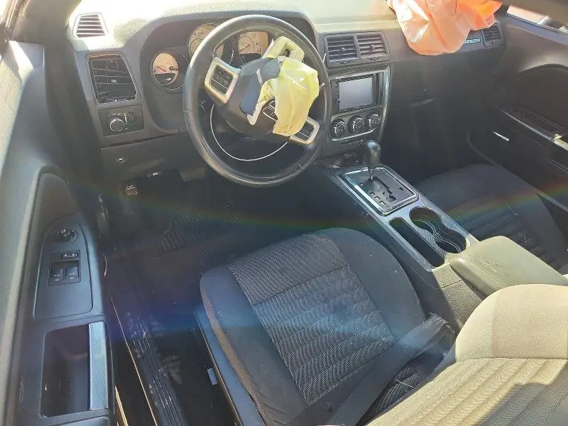 2013 DODGE CHALLENGER SXT  