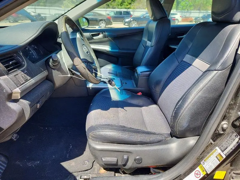 2014 TOYOTA CAMRY SE  