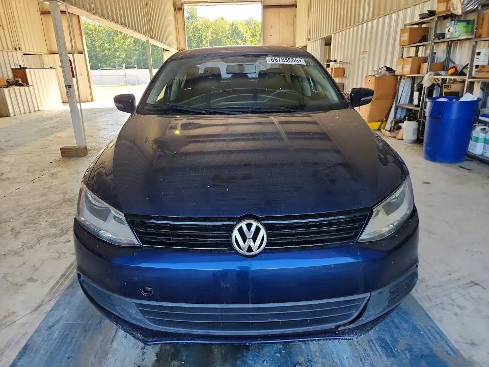 2014 VOLKSWAGEN JETTA SE  
