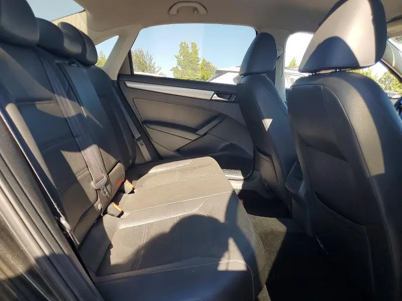 2014 VOLKSWAGEN PASSAT S  