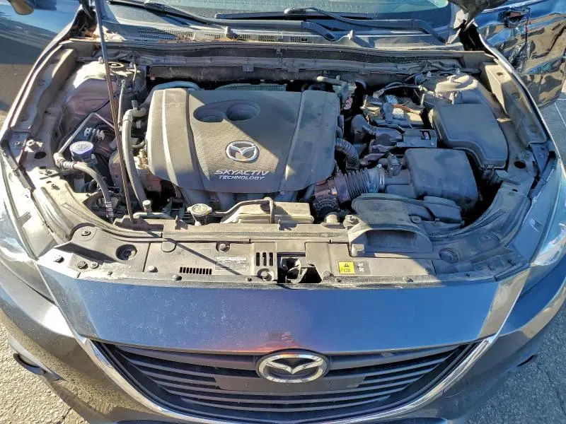 2015 MAZDA 3 TOURING  