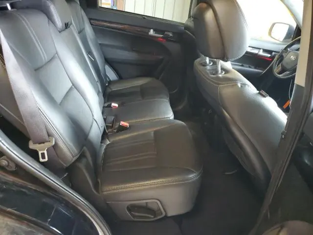 2014 KIA SORENTO LX  