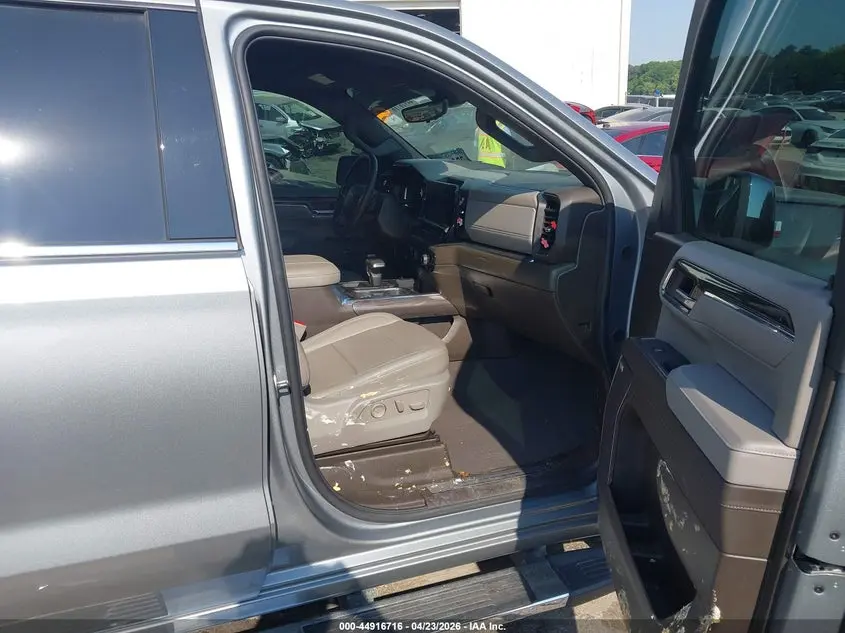 2024 CHEVROLET SILVERADO 1500 4WD  SHORT BED LTZ