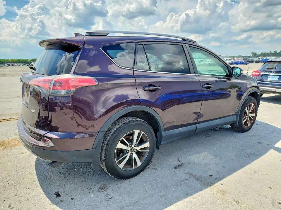 2017 TOYOTA RAV4 XLE  
