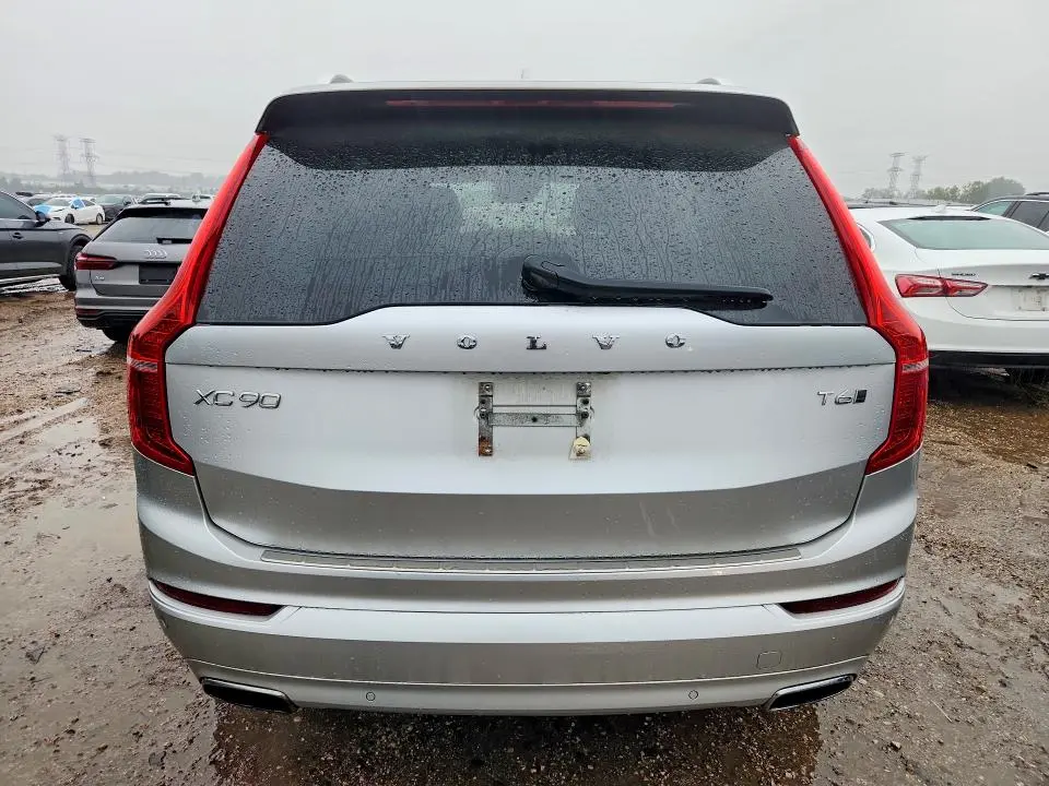 2019 VOLVO XC90 T6 MOMENTUM  