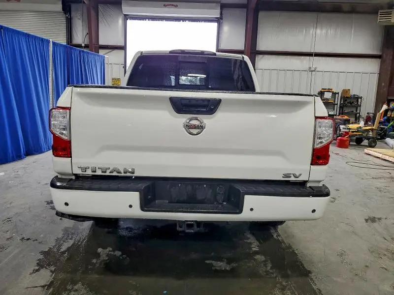 2021 NISSAN TITAN SV  