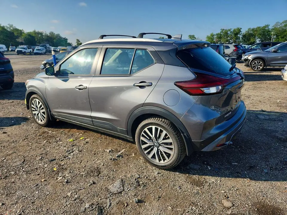 2022 NISSAN KICKS SV  
