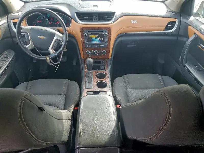 2014 CHEVROLET TRAVERSE LT  