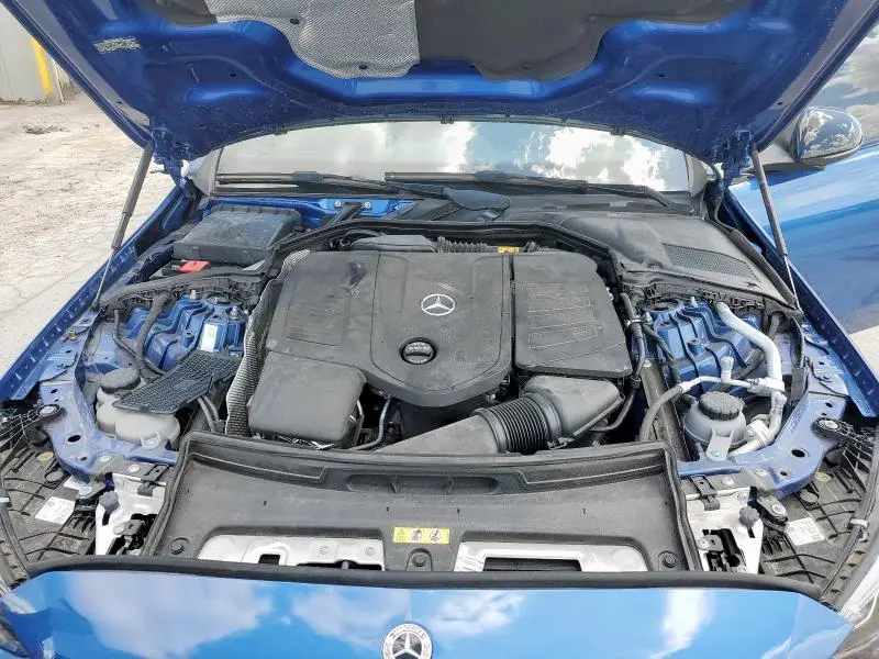 2024 MERCEDES-BENZ C 300  