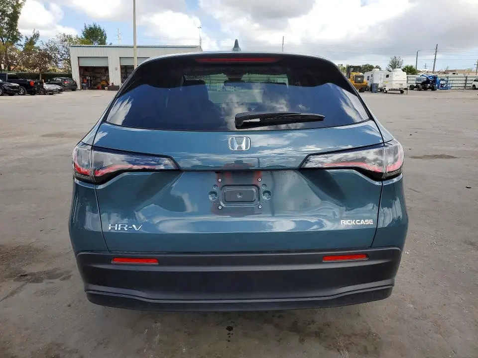 2026 HONDA HR-V LX  