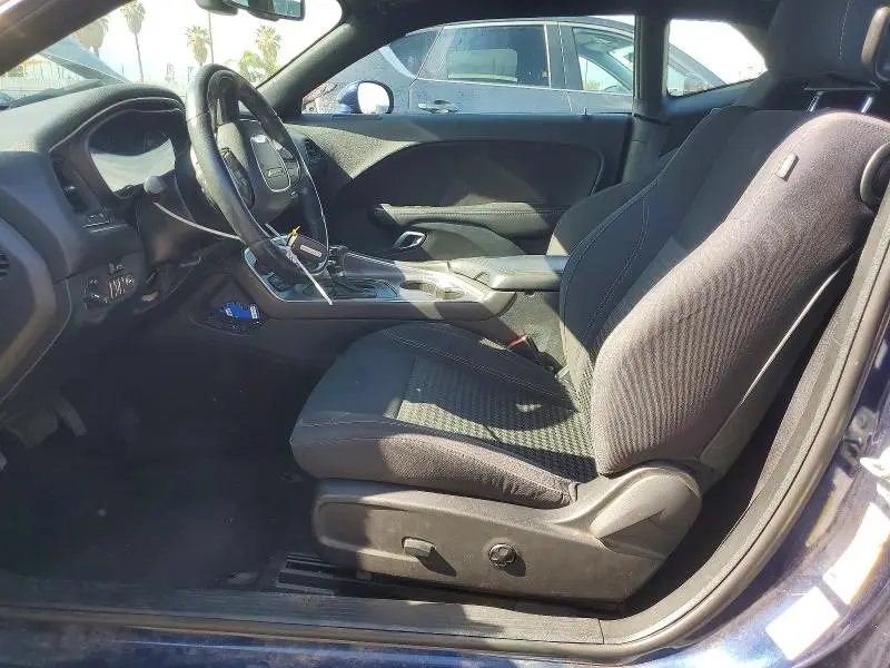 2017 DODGE CHALLENGER SXT  