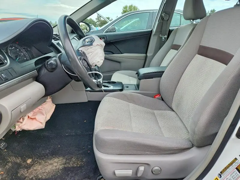 2014 TOYOTA CAMRY LE  