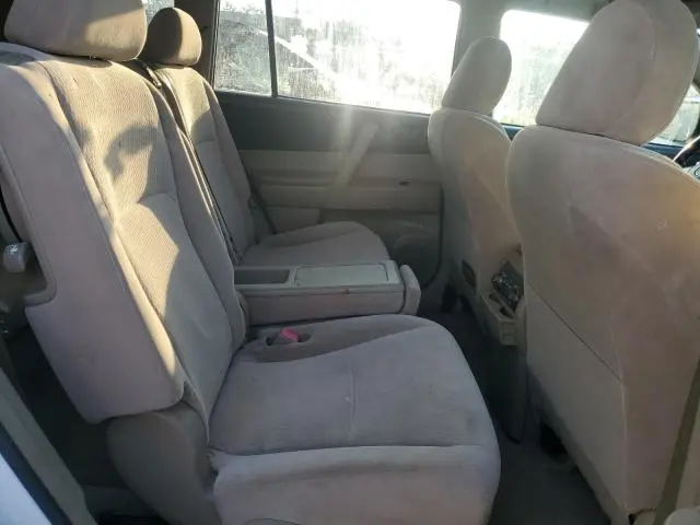 2010 TOYOTA HIGHLANDER   