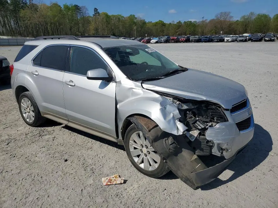 2011 CHEVROLET EQUINOX LT  