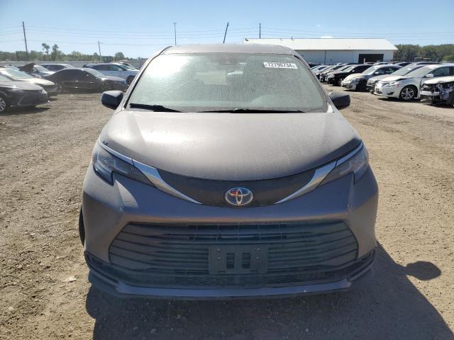 2022 TOYOTA SIENNA LE