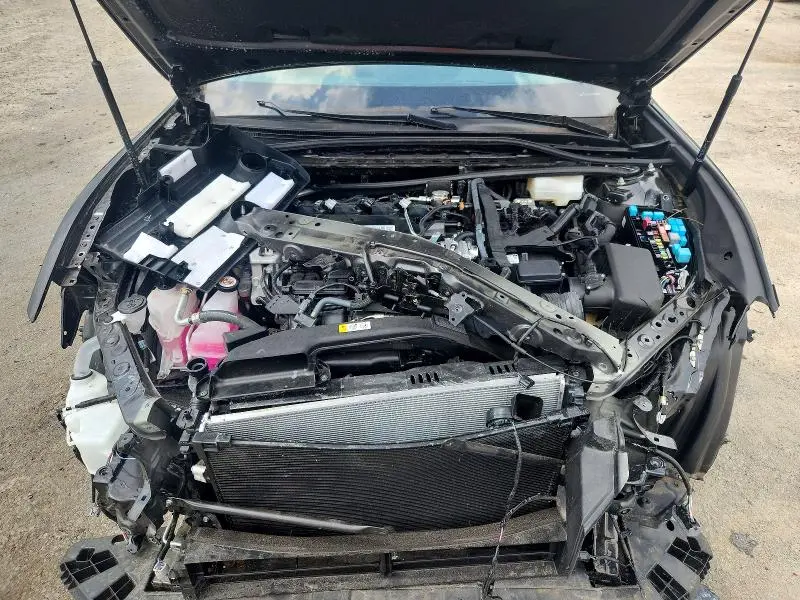 2025 LEXUS ES 300H BASE  