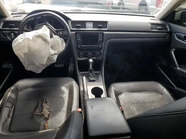 2017 VOLKSWAGEN PASSAT R-LINE