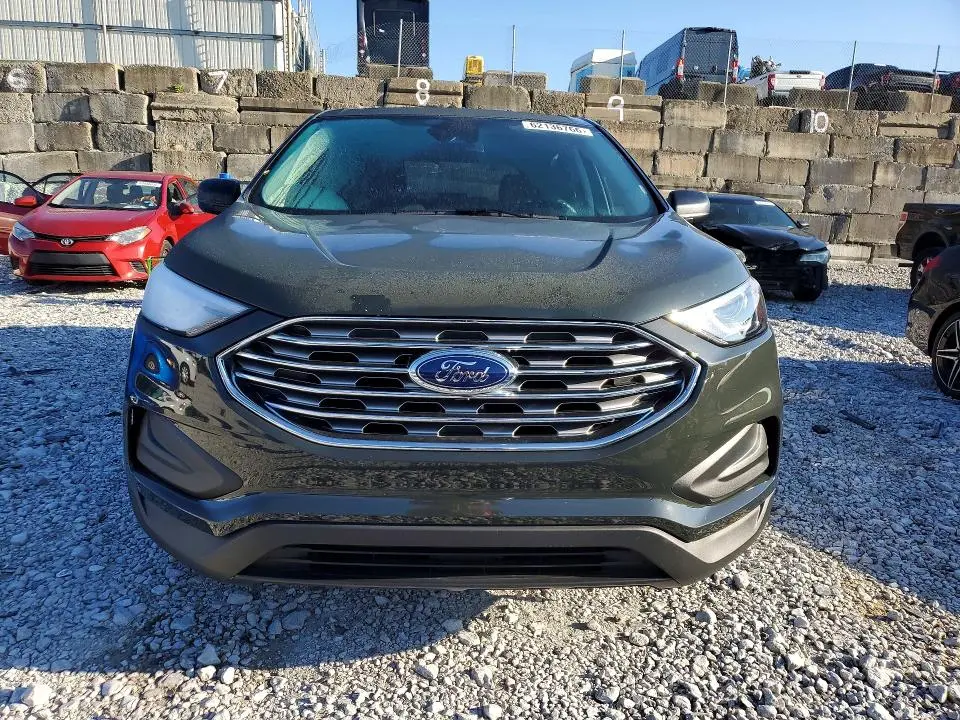 2022 FORD EDGE SE  