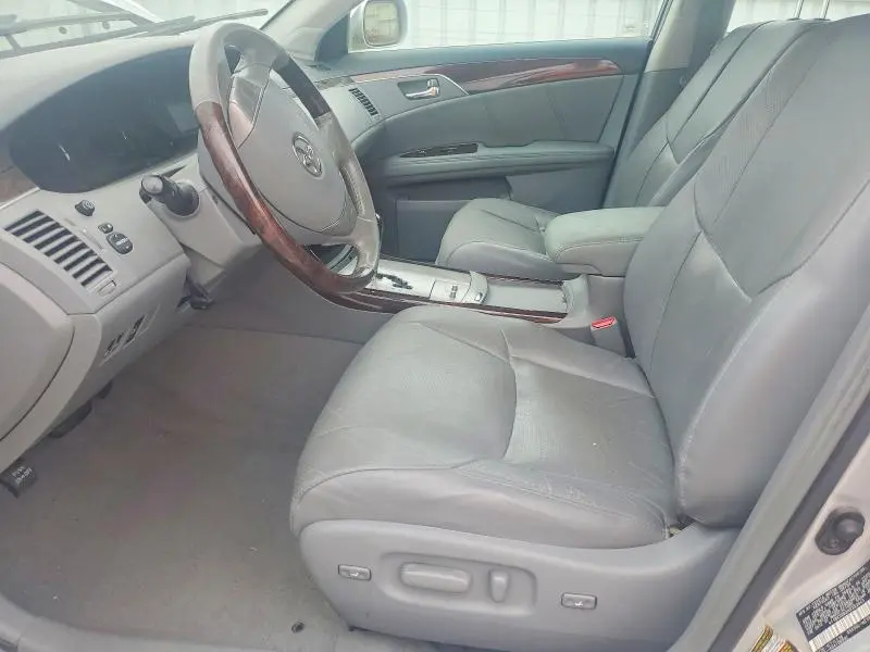 2010 TOYOTA AVALON LIMITED  