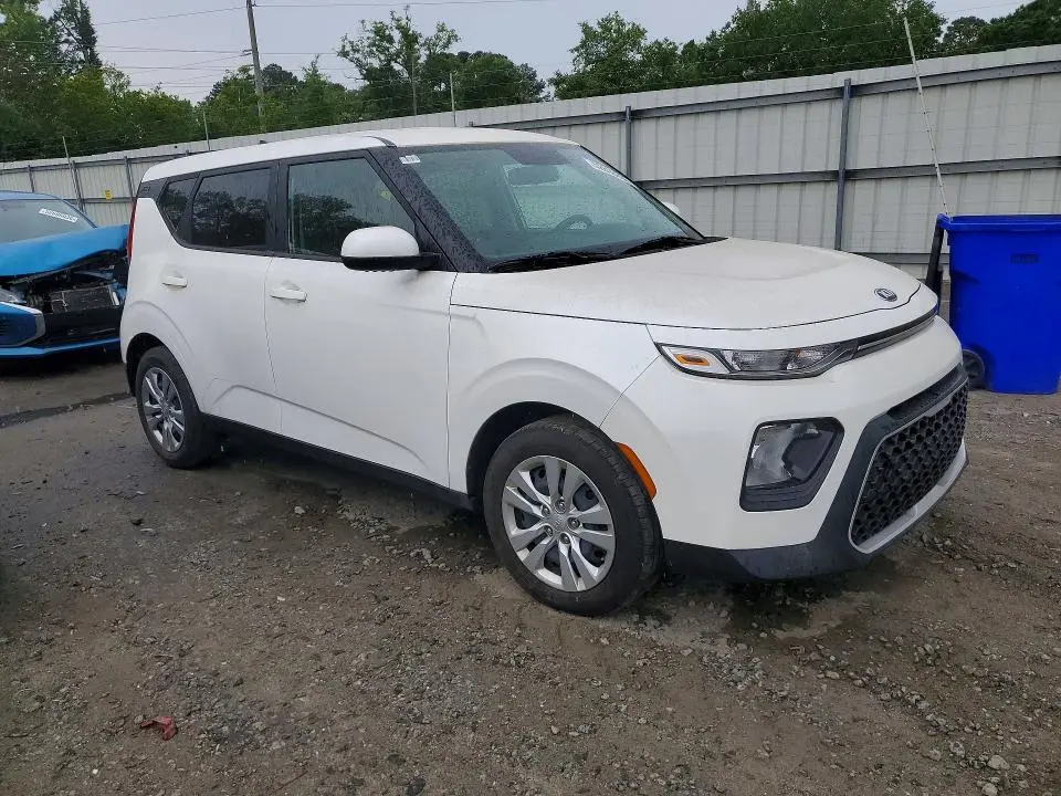 2020 KIA SOUL LX  