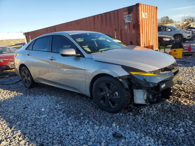 2021 HYUNDAI ELANTRA SEL  