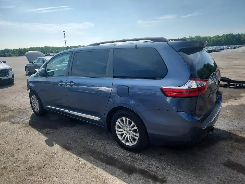 2017 TOYOTA SIENNA XLE 8-PASSENGER  