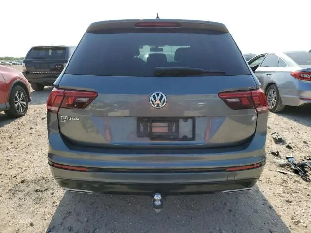 2021 VOLKSWAGEN TIGUAN SE  