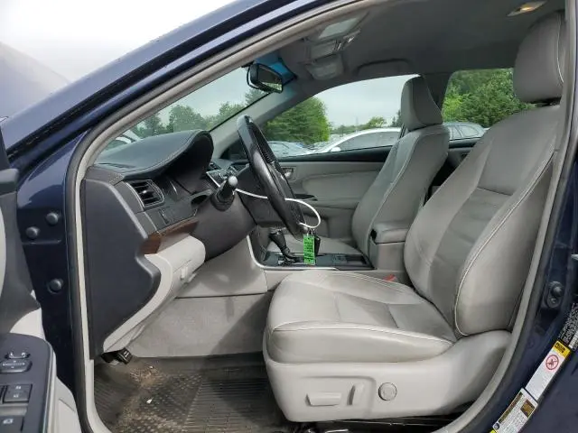 2016 TOYOTA CAMRY LE  
