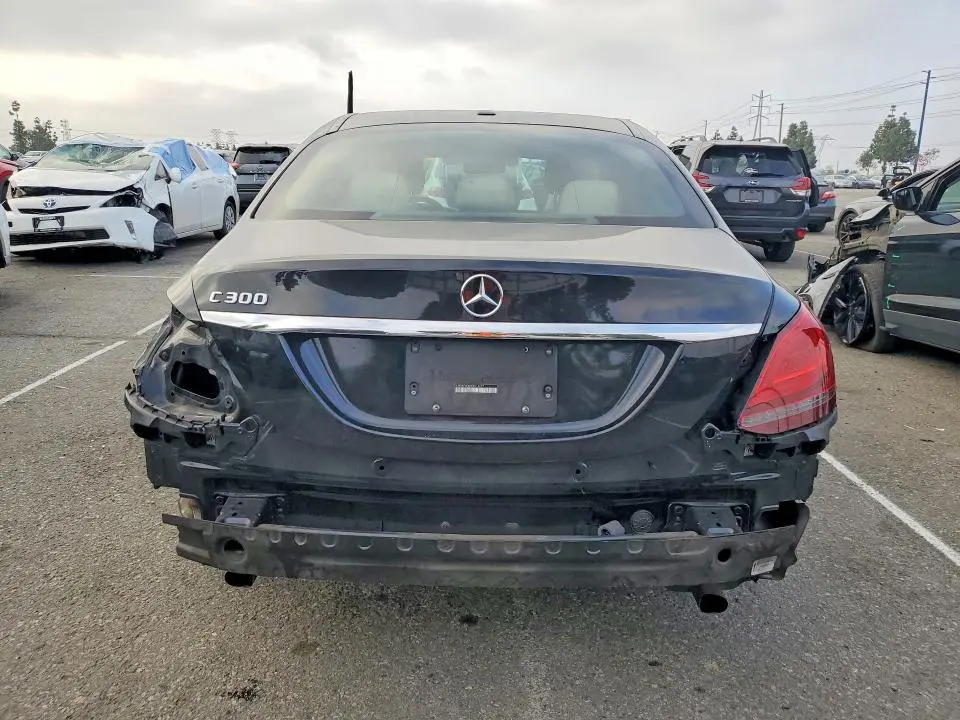 2019 MERCEDES-BENZ C 300  