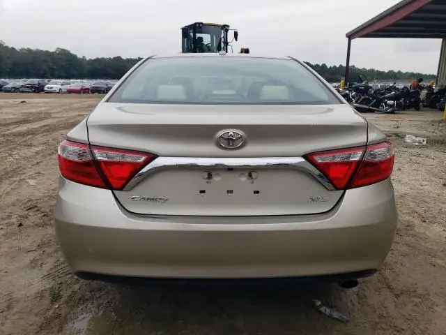 2016 TOYOTA CAMRY LE  