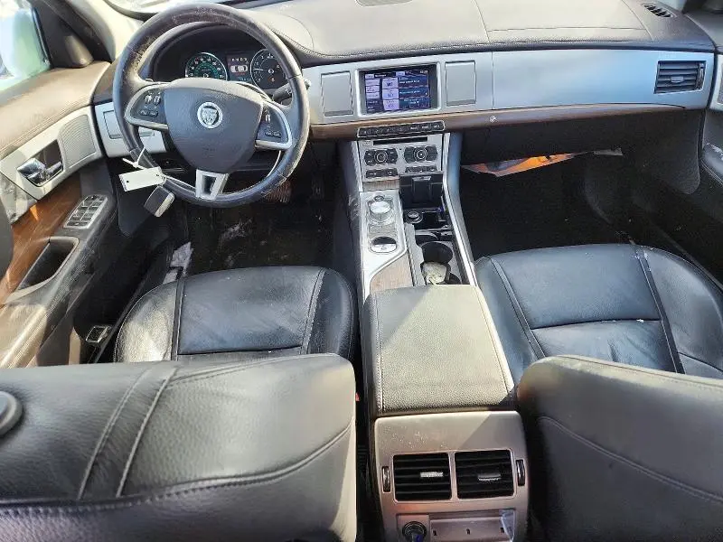 2013 JAGUAR XF   